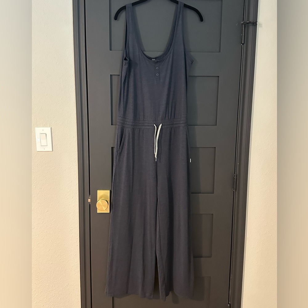 Vuori Falls Jumpsuit, Midnight Heather, size M